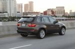 BMW X5 xDrive 5.0i 2010 года